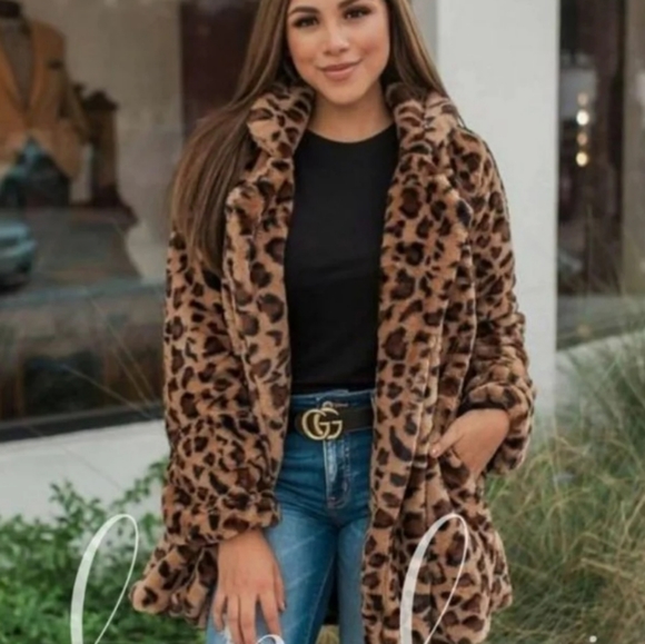 Vegan Fur Leopard Print Coat - Picture 16 of 16